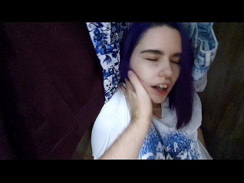 ❤️ Našel jsem svou sestru ve skříni a pomohl jí udělat se Šukání video u nás